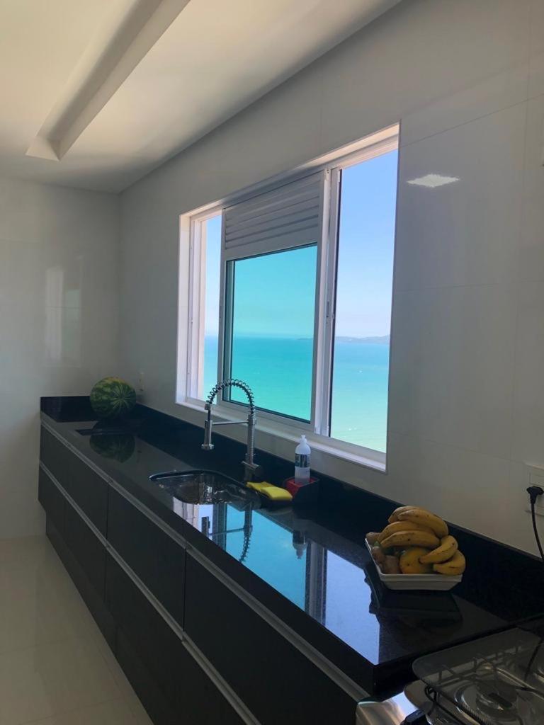 Cobertura Com Belissima Vista Para O Mar E Jacuzzi Itapema Esterno foto